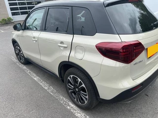 Suzuki Vitara 4x4 | Dodehoeksensoren | Alcantara | Keyless - afbeelding nr 6