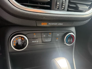 Ford Fiesta Ford Fiesta 1.0 EcoBoost ST-Line 100pk Automaat | Cruise control | Apple Carplay / Android Auto | Parkeersensoren achter | 17 inch lichtmetaal - afbeelding nr 10