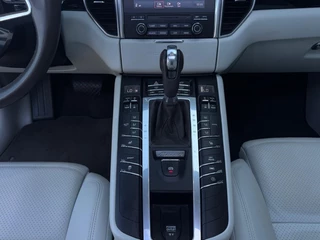 Porsche Macan Porsche Macan 2.0 SPORT 252pk PANO NAVI CAMERA LEDER SPORTVELGEN - afbeelding nr 17