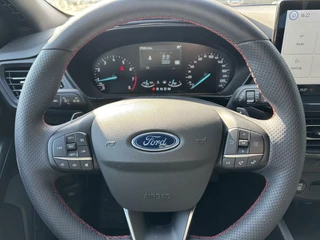 Ford Focus Ford Focus Wagon 1.0 EcoBoost Hybrid ST Line 125PK Automaat Winterpack SYNC4 Cruise Navi Camera Climate Parkeersensoren Privacy Glass *1500KG Trekgewicht* - afbeelding nr 14