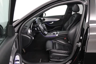 Mercedes-Benz C-Klasse Mercedes-Benz C-klasse 200 Business Solution AMG (PANORAMADAK, SFEERVERLICHTING, NAVIGATIE, CAMERA, STOELVERWARMING) - afbeelding nr 12