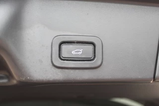 Land Rover Range Rover Evoque Land Rover Range Rover Evoque 2.0 P200 AWD R-Dynamic SE / Camera / Leder / 18'' / Apple CarPlay / Getint glas / Cruise Control - afbeelding nr 29