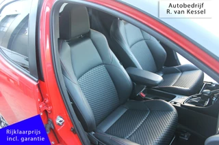 Toyota Yaris Toyota Yaris 1.5 Hybrid Launch Edition / Executive I JBL I 1e Eig. I NL-auto - afbeelding nr 3