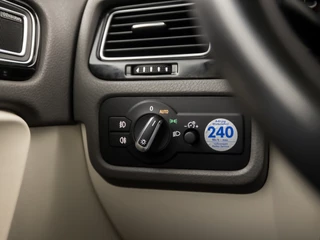 Volkswagen Touareg Volkswagen Touareg 3.0 TDI Sport 263Pk Automaat (PANORAMADAK, NAVIGATIE, LUCHTVERING, DYNAUDIO, STUUR/STOELVERWARMING, LEDEREN SPORTSTOELEN, TREKHAAK, ADAPTIVE CRUISE, XENON, CAMERA, NIEUWE APK, NIEUWSTAAT) - afbeelding nr 25