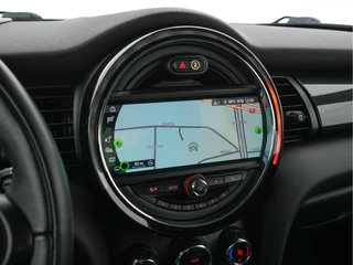 MINI Electric (INCL-BTW) *HEAD-UP | HARMAN/KARDON-AUDIO | LEATHER-ALCANTARA | MATRIX-LED | CAMERA | KEYLESS | NAVI-FULLMAP | DAB+ | ECC | HEATED-SPORT-SEATS | DIGI-COCKPIT | PDC | CRUISE | 17
