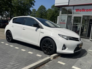 Toyota Auris Navigatie, Parkeersensoren, Stoelverwarming ,  All-in Rijklaarprijs - afbeelding nr 33