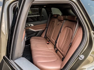 BMW X5 BMW X5 xDrive45e 394PK Automaat High Executive M-Sport | SKYLOUNGE | MASSAGE | VENTILATIE | 360 | RIJASSISTENTIE PAKKET | - afbeelding nr 18