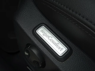 Volkswagen Passat Volkswagen Passat Variant TSI GTE 217PK DSG Highline / R-Line / LED - afbeelding nr 30