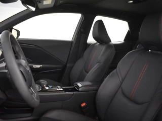 Lexus LBX Lexus LBX 1.5 Hybrid Elegant | Tech Pack | Parkeersensoren V+A | Leder - afbeelding nr 12