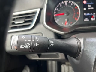 Renault Clio Renault Clio 1.0 Business Line Climate/Carplay/Navi - afbeelding nr 19