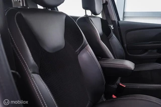 Renault Clio Renault Clio Estate 0.9 TCe Intens | Trekhaak | Alcantara | LED koplampen | NL auto NAP | Cruise | - afbeelding nr 2