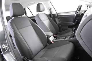 Volkswagen Golf Volkswagen Golf 1.0 TSI Comfortline *Navigatie*Airco*Carplay* - afbeelding nr 3