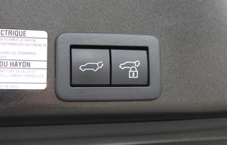 Toyota Yaris Cross Toyota Yaris Cross 1.5 Hybrid Dynamic | Navi | HUD | El. Achterklep | Keyless Entry - afbeelding nr 36