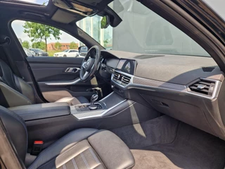 BMW 3 Serie BMW 3-serie 330e M Sport /Laser /Schuifdak /Deal ond /Nap /Garantie - afbeelding nr 9