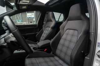 Volkswagen Golf Volkswagen Golf 8 GTE 245PK HEAD UP|ORYX|IQ|PANO|FULL OPTION - afbeelding nr 32