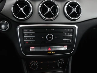 Mercedes-Benz CLA Mercedes-Benz CLA-klasse Shooting Brake 180 Business Solution | Stoelverwarming | Camera |  Bleutooth | Navigatie | LMV 18 inch | Sportstoelen | Half leder - afbeelding nr 20