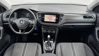 Volkswagen T-Roc Volkswagen T-ROC 1.5 TSI Sport Led Adaptive cruise Climate control Navigatie Pdc voor+achter DAB - afbeelding nr 4