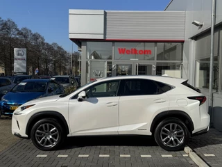 Lexus NX Panoramadak, Trekhaak, Navigatie  , All-in Rijklaarprijs - afbeelding nr 3