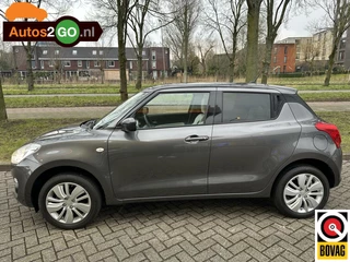 Suzuki Swift Suzuki Swift 1.2 AllGrip Stijl I Navi I leder I camera I AppleCarplay I lm velgen I - afbeelding nr 2