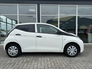 Toyota Aygo Toyota Aygo 1.0 VVT-i x-fun | Airco | 5 deurs | Bluetooth | - afbeelding nr 20