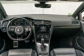 Volkswagen Golf Volkswagen Golf 2.0 TSI 4Motion R Pano Dynaudio Camera Leer - afbeelding nr 20