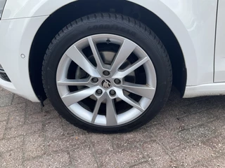 Škoda Octavia Škoda Octavia Combi 1.5 TSI 150pk Automaat Trekhaak Carplay Stoelverw Cruise NL-Auto! - afbeelding nr 8