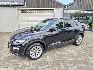 Volkswagen T-Roc Volkswagen T-Roc 1.5 TSI Sport AUTOMAAT Clima|Navi|Camera|Virtual|Nap!! - afbeelding nr 2