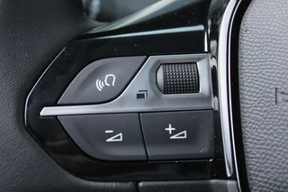 Peugeot 208 Peugeot 208 1.2 100PK ALLURE | CAMERA VOOR + ACHTER | KEYLESS ENTRY/START | DODEHOEK DETECTIE | NAVIGATIE | DRAADLOZE APPLE CARPLAY/ANDROID AUTO | PARKEERSENSOREN VOOR + ACHTER | ADAPTIVE CRUISE CONTROL | DAB+ RADIO | LED KOPLAMPEN | - afbeelding nr 37