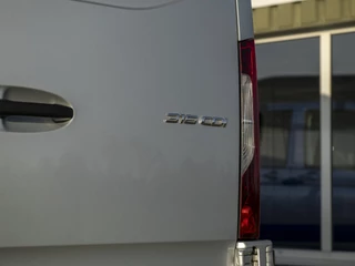 Mercedes-Benz Sprinter Mercedes-Benz Sprinter 316 2.2 CDI L2H2 7G-tronic | Distronic | LED | Gr.lichtass. | Standkachel | Lane Assist | Leer | Stoelverwarming | 17