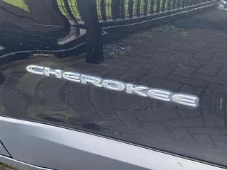 Jeep Cherokee Jeep Cherokee 2.4 LATITUDE NAVI AIRCO Camera - afbeelding nr 18