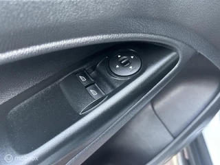 Ford Transit Connect Ford Transit Connect 1.5 TDCI L1 Trend * 3 PERSOONS * AIRCO - afbeelding nr 11