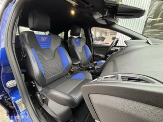 Ford Focus Ford Focus 2.0 ST. HALF LEDER, XENON, NAVI, 1 EIGENAAR. - afbeelding nr 9
