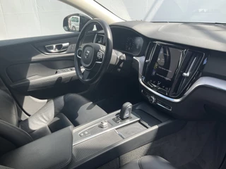 Volvo V60 Volvo V60 2.0 B3 Aut8 Business Pro Afn.Trekhaak Leder BLIS Stoel/Stuurverw. 1Eig Intellisafe - afbeelding nr 3