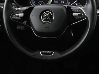 Škoda Superb Skoda Superb 1.4 TSI iV Laurin & Klement | Leder | Trekhaak |  Adaptive cruise | Stoelverwarming | Canton Sound | Navigatie | Memory | Full LED | Keyless | Carplay | PHEV - afbeelding nr 12