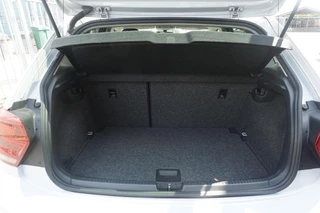 Volkswagen Polo Volkswagen Polo 1.0 TSI Highline (ZEER NETJES) - afbeelding nr 17