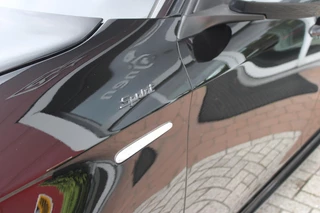 Alfa Romeo Giulietta Alfa Romeo Giulietta 1.4 120PK TURBO SPRINT | LEDEREN BEKLEDING | AFNEEMBARE TREHAAK | ALL SEASON BANDEN | NAVIGATIE | CLIMATE CONTROL | CRUISE CONTROL | CARBON INTERIEUR AFWERKING | 18