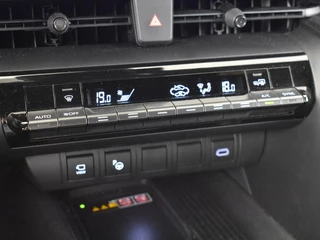 Toyota C-HR Toyota C-HR 1.8 Hybrid 140 First Edition | Parkeersensoren V+A | BLS | Elect - afbeelding nr 27