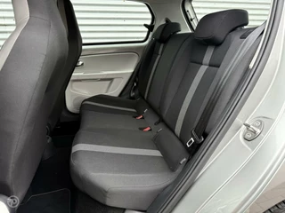 Volkswagen up! Volkswagen Up! 1.0 BMT high up! Stoelverwarming Cruise Control DAB Climate Control 16” PDC - afbeelding nr 11