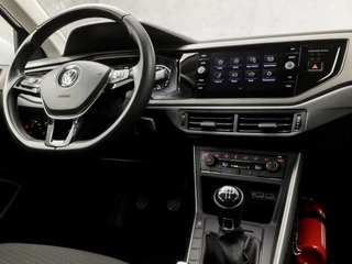Volkswagen Polo (APPLE CARPLAY, CLIMATE, LM VELGEN, SPORTSTOELEN, PARKEERSENSOREN, CRUISE, NIEUWE APK, NIEUWSTAAT) - afbeelding nr 7