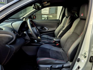 Toyota Yaris Cross Toyota Yaris Cross 1.5 Hybrid GR Sport Automaat |Nav|Cam|Top! - afbeelding nr 4