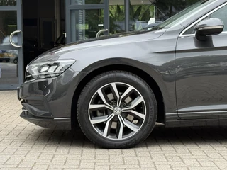 Volkswagen Passat Volkswagen Passat Variant 1.5 TSI Automaat/Trekhaak/Climate control/Stoelverwarming/150PK Keyless entry - afbeelding nr 18