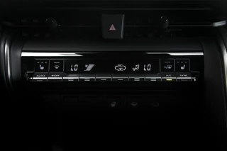 Toyota C-HR Toyota C-HR 1.8 Hybrid 140 First Edition | Camera | Adaptive Cruise - afbeelding nr 14