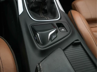 Opel Insignia Opel Insignia Sports Tourer 1.6 T Cosmo *FULL-LEATHER | XENON | NAVI-FULLMAP | CAMERA | COMFORT-SEATS | ECC | PDC | CRUISE | 18''ALU* - afbeelding nr 12