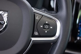 Volvo XC60 Volvo XC60 2.0 T6 Plug-in hybrid AWD Core Bright | PANORAMADAK ✅ 1e Eigenaar - afbeelding nr 19