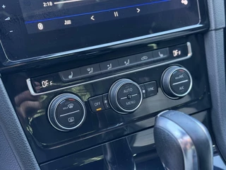 Volkswagen Golf Volkswagen Golf 7.5 R 2.0 TSI 4Motion|AKRA|PANO|DYNAUDIO - afbeelding nr 50