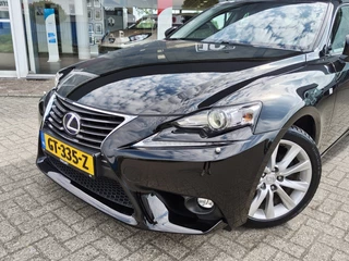 Lexus IS - afbeelding nr 2