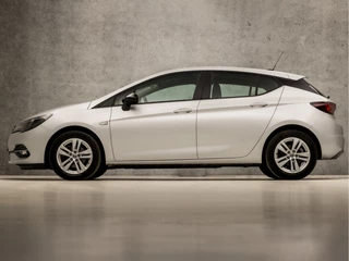 Opel Astra Opel Astra 1.2 Edition (APPLE CARPLAY, CAMERA, CRUISE, SPORTSTOELEN, LED KOPLAMPEN, PARKEERSENSOREN, LM VELGEN, NIEUWSTAAT) - afbeelding nr 2