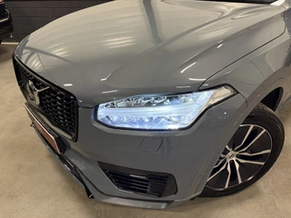 Volvo XC90 THUNDER-GREY/PANO/LUCHTVERING/H&K/ACC/SPORT-LEER+MEMORY/360CAMERA/PILOT-ASSIST/PRIVACY/BLACK-PACK/ELECTR.TREKHAAK/NET OH BEURT GEHAD BIJ VOLVO - afbeelding nr 2