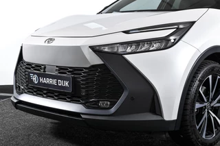 Toyota C-HR Toyota C-HR 2.0 Hybrid 200 Dynamic | Dig. Cockpit | Adapt. Cruise | Stoel-+Stuurverw. | PDC | Camera | NAV + App. Connect | ECC | LM 18