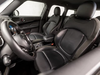 MINI Countryman 192Pk Automaat (GROOT NAVI, CLIMATE, LEDER, STOELVERWARMING, SPORTSTOELEN, LED KOPLAMPEN, ZWART HEMEL, CRUISE, NIEUWE APK, NIEUWSTAAT) - afbeelding nr 14